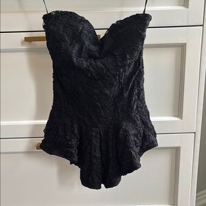 Elegant Black Lace Chemise with Sweetheart Neckline